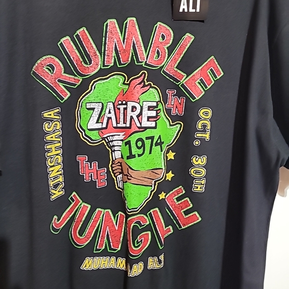 Black Graphic Tee - Rumble in the Jungle Design - Picture 5 of 10
